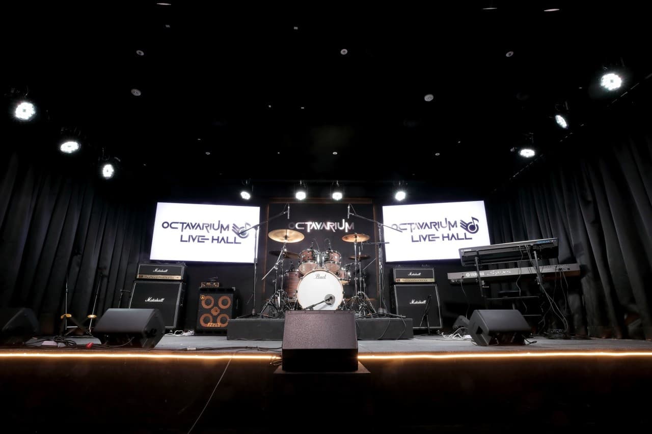 옥타바리움 라이브홀 배너 이미지